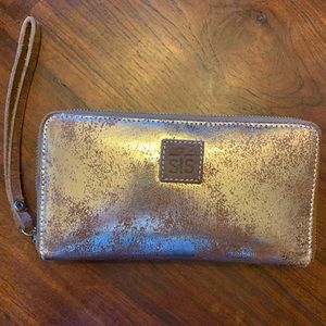 SIS gold wallet -used